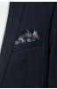 Černý kapesníček do saka se vzorem Exclusive na postavě s tmavým oblekem