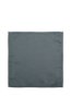 Rozložený tmavě šedý čtvercový kapesníček do saka Lux
