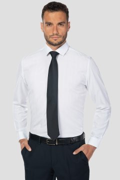 Bílá pánská košile REGULAR Luxed na postavě s černou kravatou