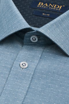 Detail látky modré košile s geometrickým vzorem SLIM Leolo