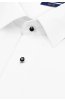 Detail knoflíčků bílé košile SLIM Naive