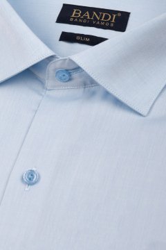 Detail světle modré pánské košile SLIM Piero