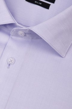 Detail světle fialové pánské košile SLIM Velia