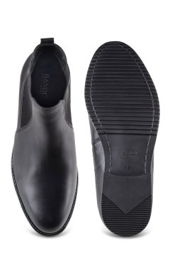 Černé pánské kožené chelsea boty Rondini pohled na podrážku