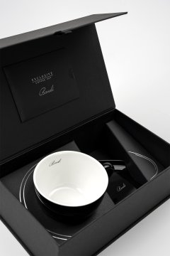 Porcelánový šálek na kávu BANDI Nero, 280 ml, v dárkovém boxu